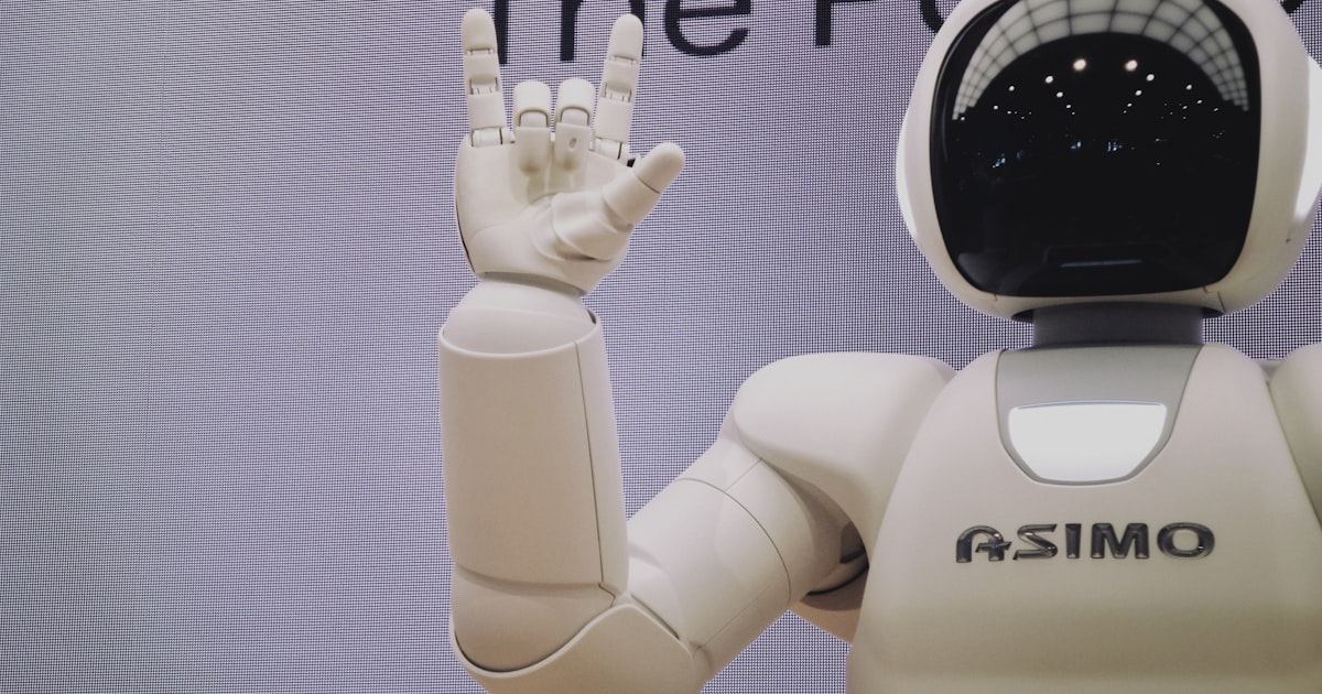 AI Tools Every Modern Business Should Be Using in 2026 — AI Systems & Solutions article by Emirates ITS